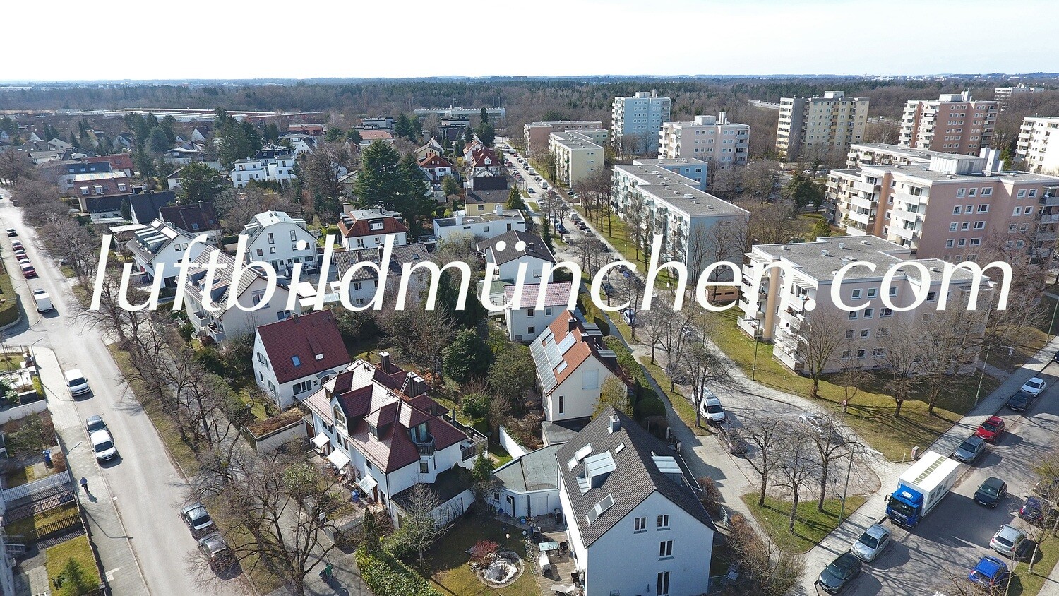 Luftbildfoto, Luftaufnahme, Luftbild, Foto mit Drohne, München, Foto von oben, Wohngebiet, Hadern, Grosshadern, Blumenau