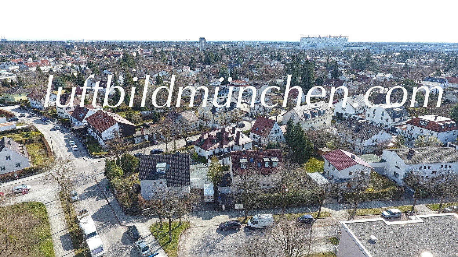 Luftbildfoto, Luftaufnahme, Luftbild, Foto mit Drohne, München, Foto von oben, Wohngebiet, Hadern, Grosshadern, Blumenau