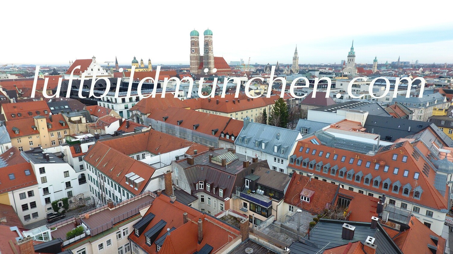 Luftbildfoto, Luftaufnahme, Luftbild, Foto mit Drohne, München, Foto von oben, Wohngebiet, Hochhaus, Innenstadt, Altstadt, Frauenkirche, Damenstfiftstrasse,
