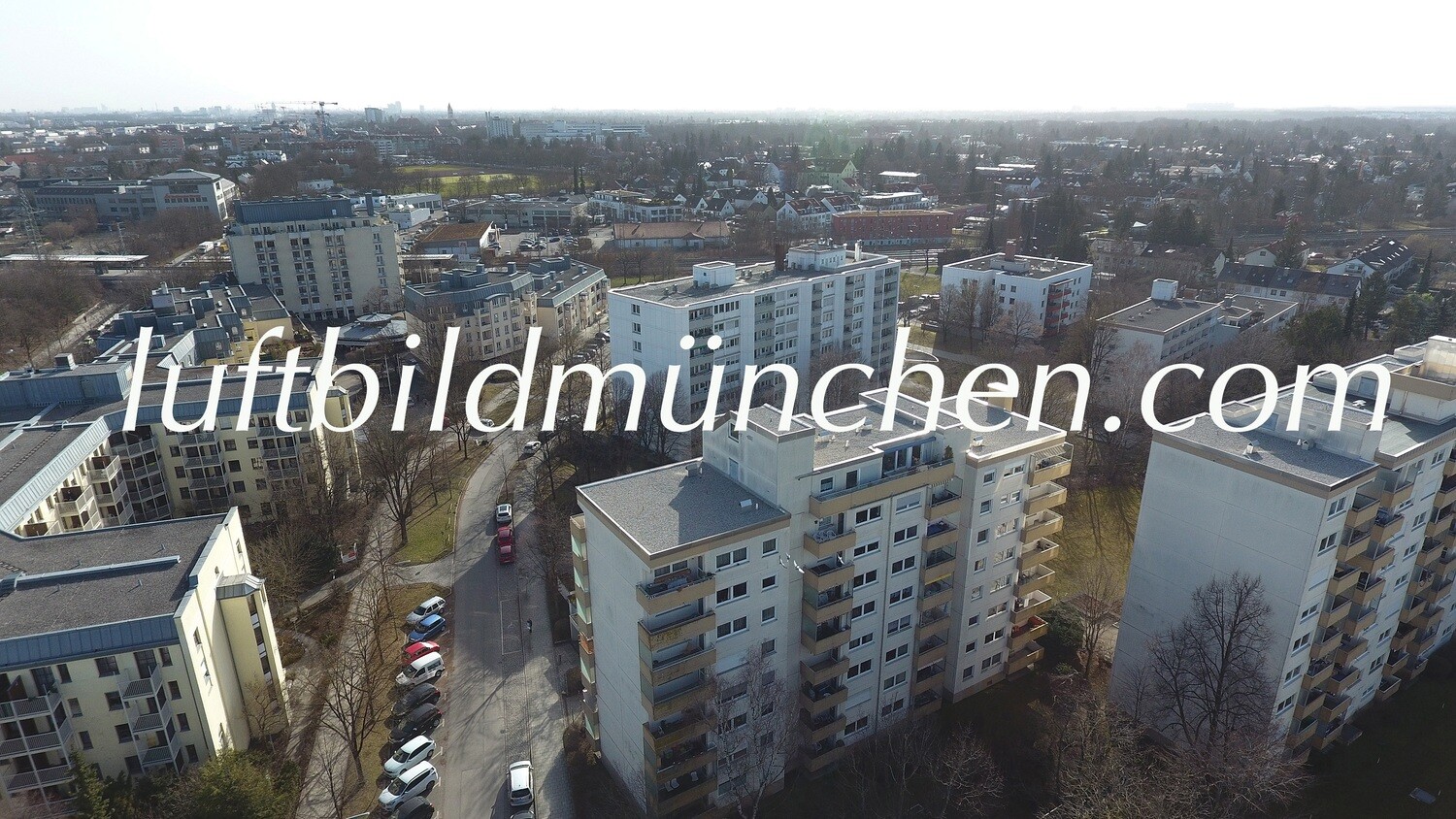 Luftbildfoto, Luftaufnahme, Luftbild, Foto mit Drohne, München, Foto von oben, Wohngebiet, Westkreuz, Hochhaus, Neuaubing,