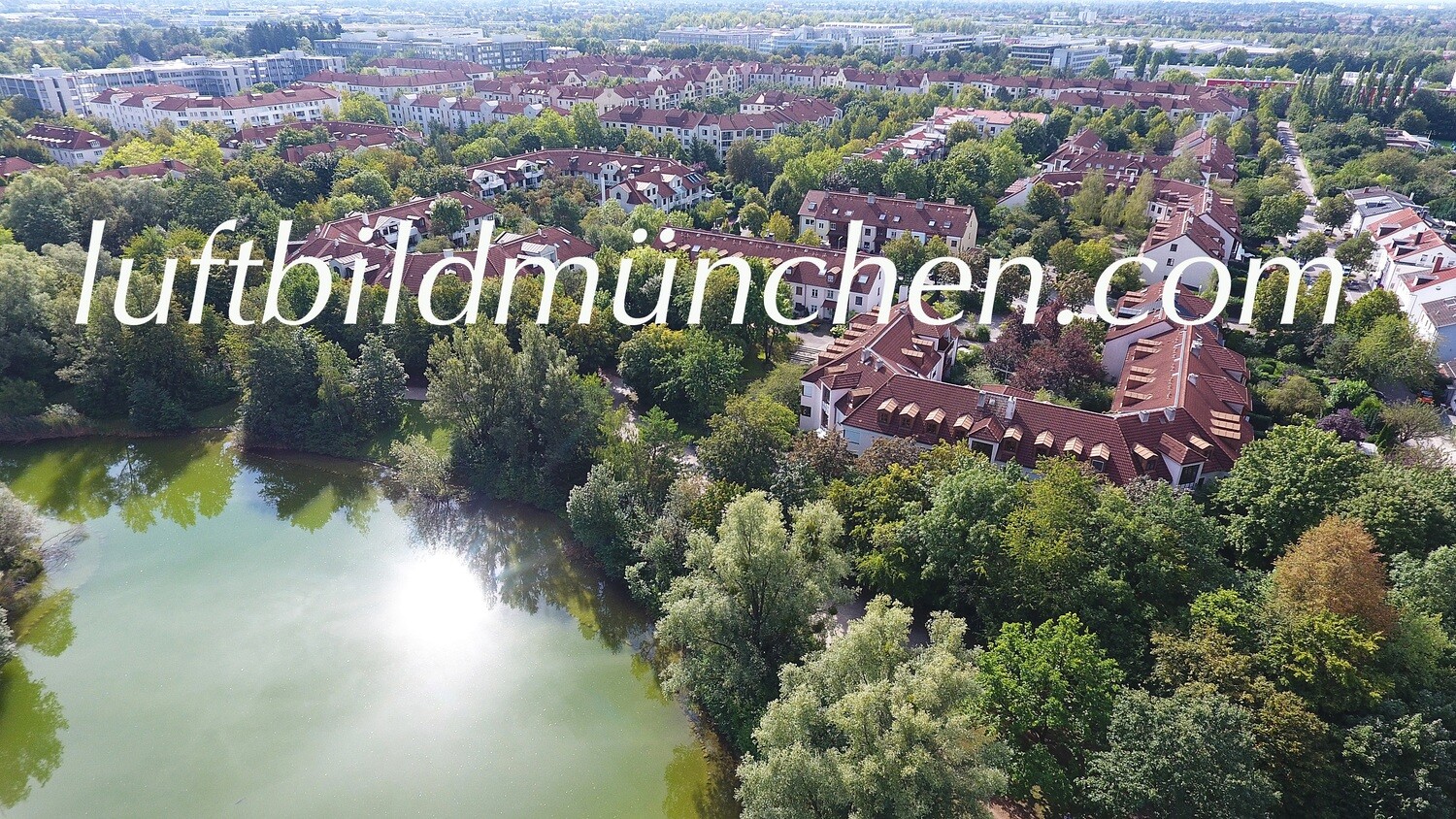 Luftbildfoto, Luftaufnahme, Luftbild, Foto mit Drohne, München, Foto von oben, Wohngebiet, Zamdorf, Denning