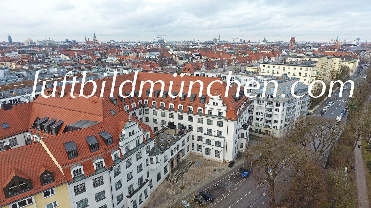 Luftbildfoto, Luftaufnahme, Luftbild, Foto mit Drohne, München, Foto von oben, Wohngebiet, Zentrum, Altstadt, Thalkirchner Strasse, Altes Arbeitsamt