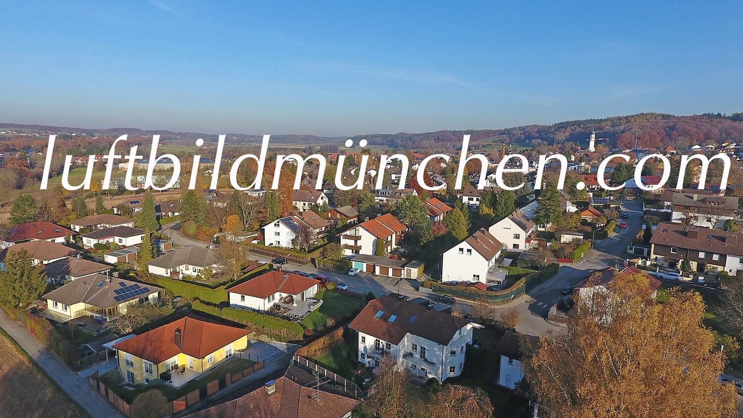 Luftbildfoto, Luftaufnahme, Luftbild, Foto mit Drohne, Foto von oben, Wohngebiet, Seefeld, Zentrum, Ortskern, S Bahn,