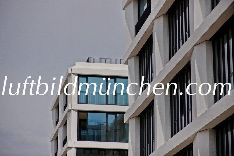 München, Bayern, Wohngebiet, Schwabinger Tor, Schwabing, Hochhaus, Luxuswohnung, Neubau, Dachterrasse, Fassade, Penthouse, Appartement, Blick über München,