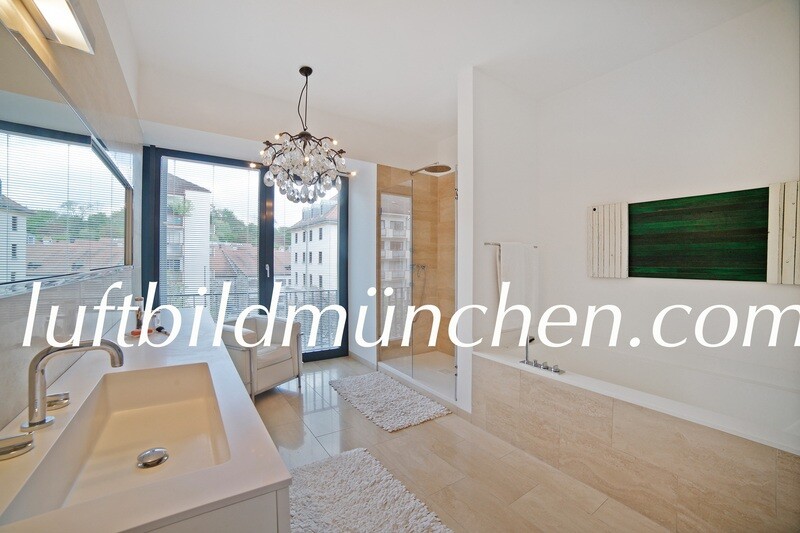 München, Bayern, Wohngebiet, Wohnung, Haus, Altbau, Luxuswohnung, Schwabing, Altbauwohnung, Lehel, Maxvorstadt, Penthouse, Galeriewohnung, Innenstadt, Altstadt, Badezimmer, Luxusbad, Au