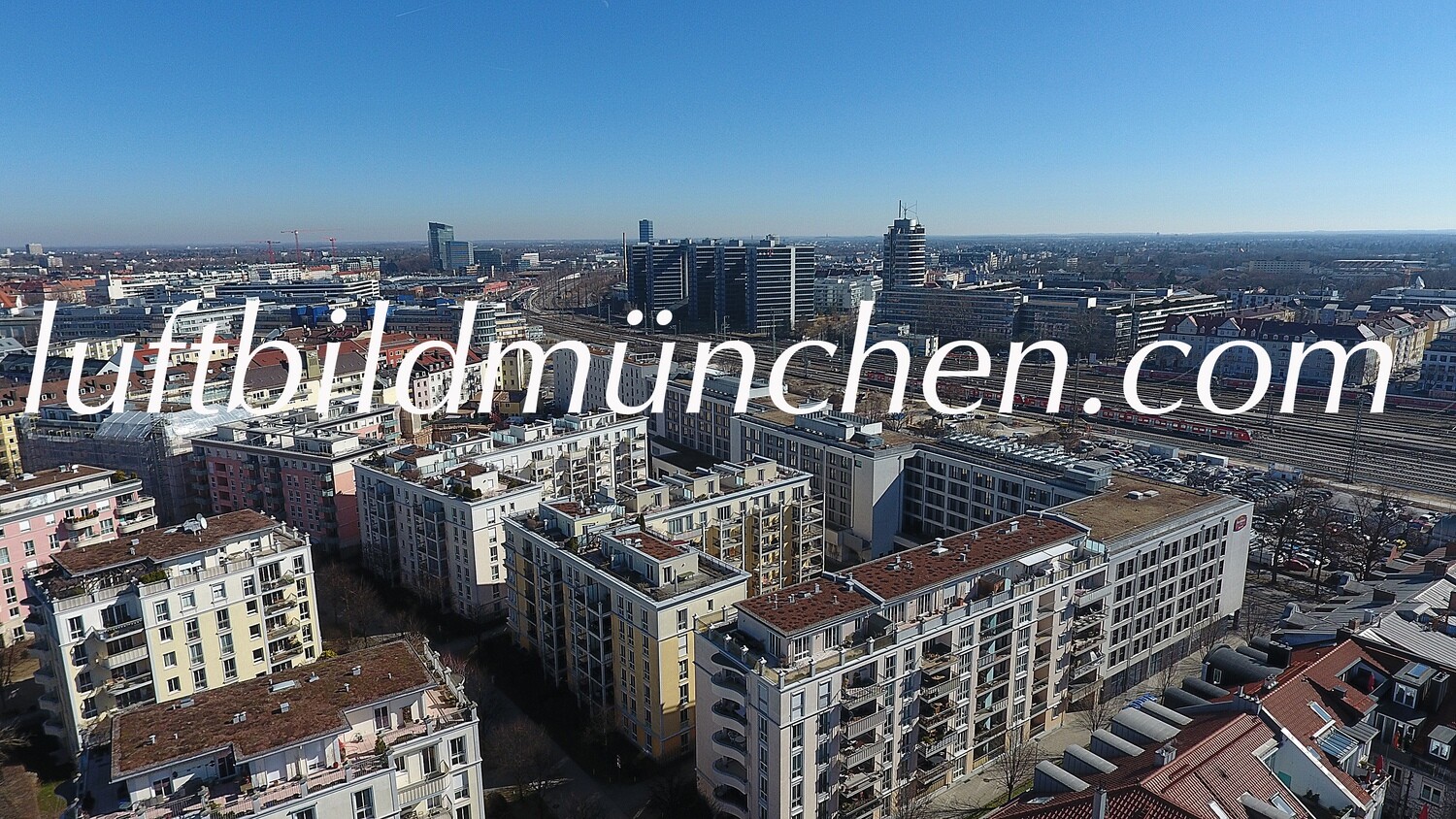 München, Bayern, Bahndamm, Innenstadt, Zentrum, Ostbahnhof, Elsässerstrasse, Haidhausen, Hypopark, Kirchenstrasse, Werksviertel,