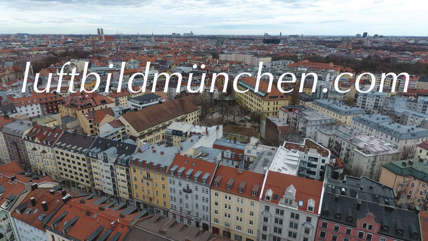 München, Bayern, Foto aus Drohne, Luftbild, Zentrum, Hauptbahnhof, Goetheplatz, Isarvorstadt, Sendlinger Tor Platz, Goethestrasse, Frauenkirche, Ludwigsvorstadt, Altstadt,