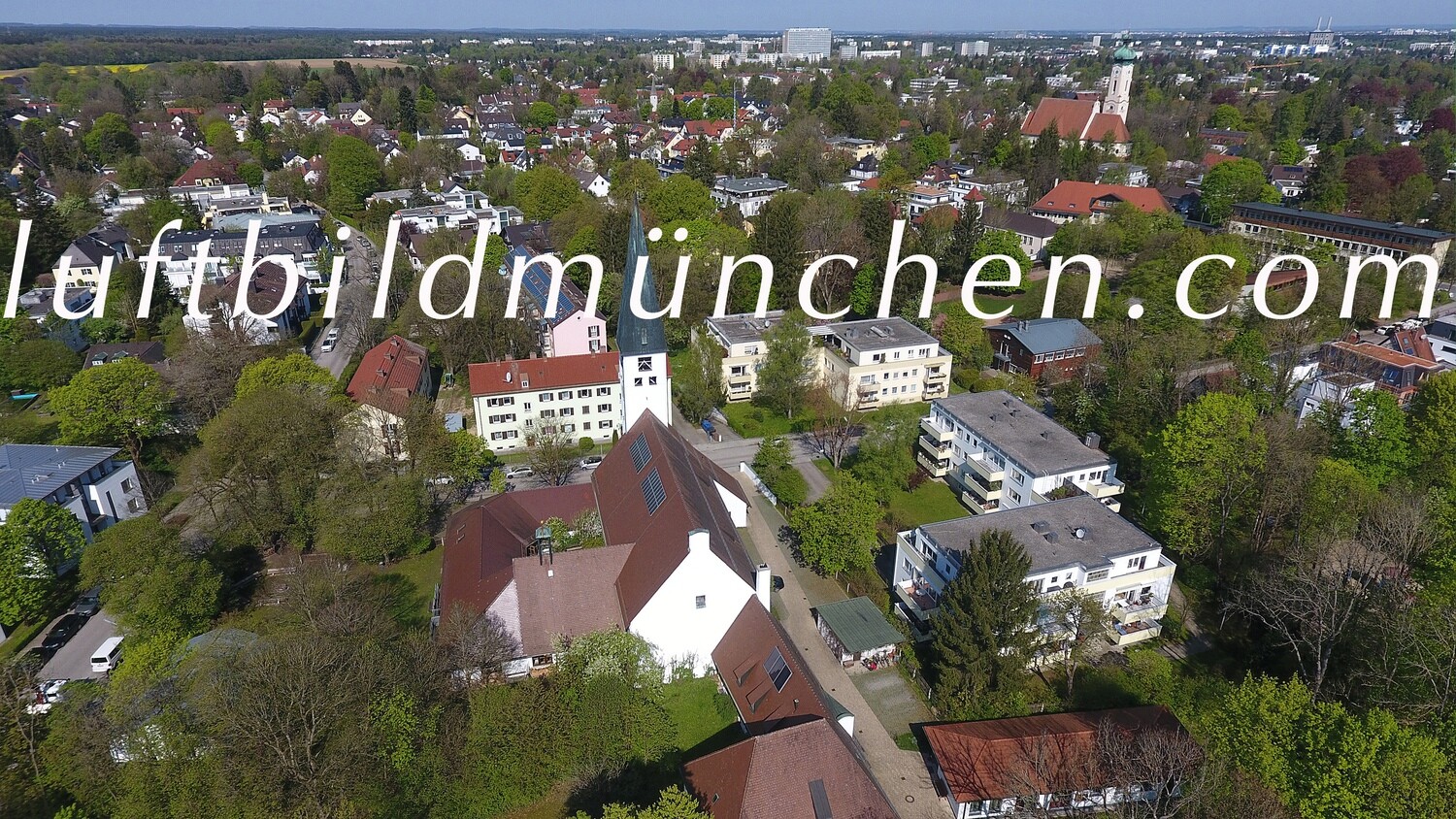 München, Bayern, Luftbild, Foto aus Drohne, Isar, Solln, Wohngebiet,