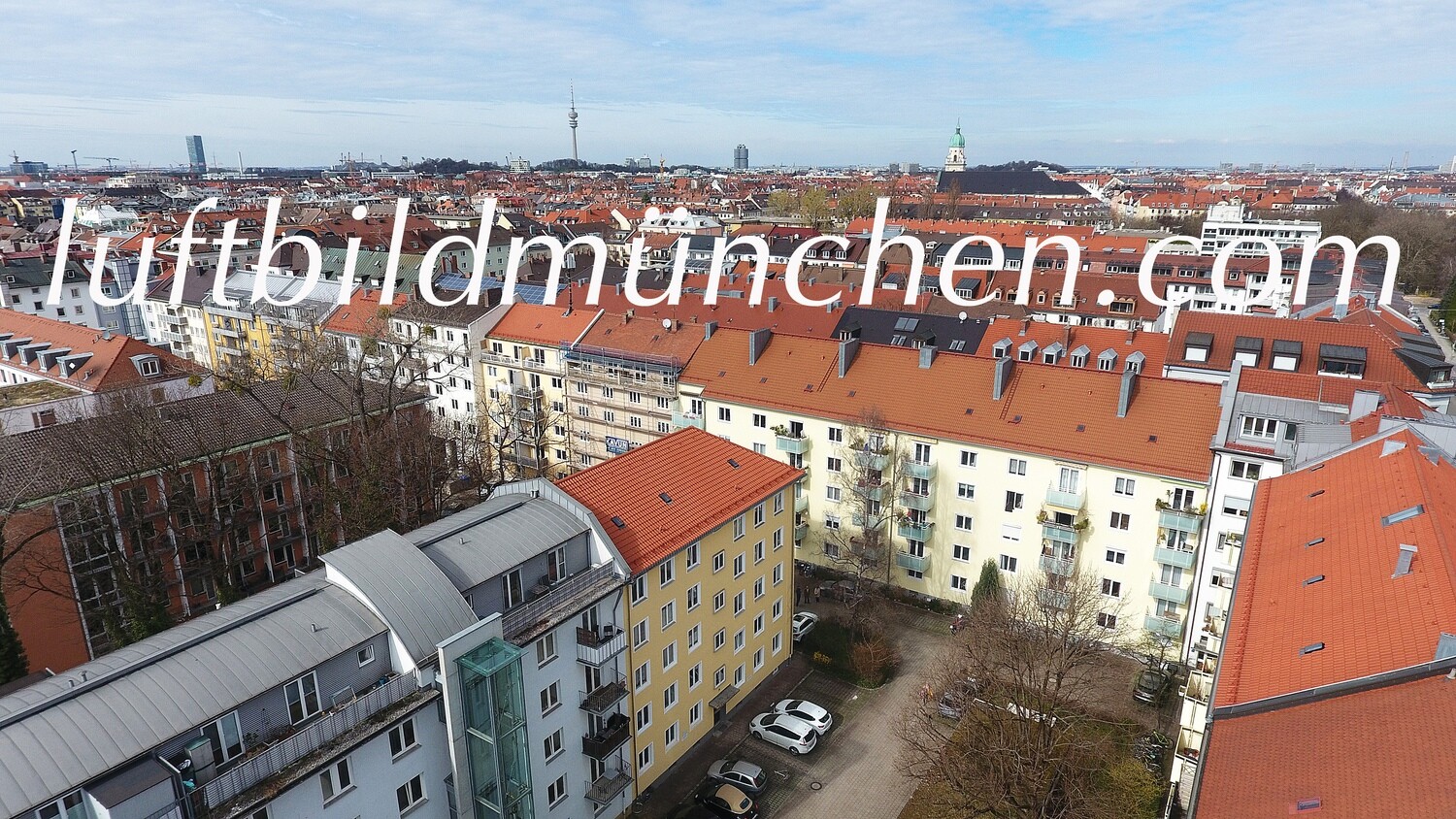 München, Bayern, Luftbild, Foto aus Drohne, Wohngebiet, Zentrum, Altstadt, Schwabing, Maxvorstadt, Luisenstrasse, Olympiaturm, Olympiagelände,