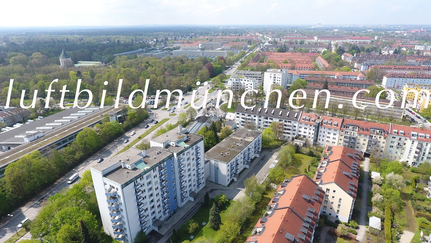 München, Bayern, Luftbild, Luftaufnahme, Foto aus Drohne, Wohngebiet, Giesing, Schwanseestrasse,