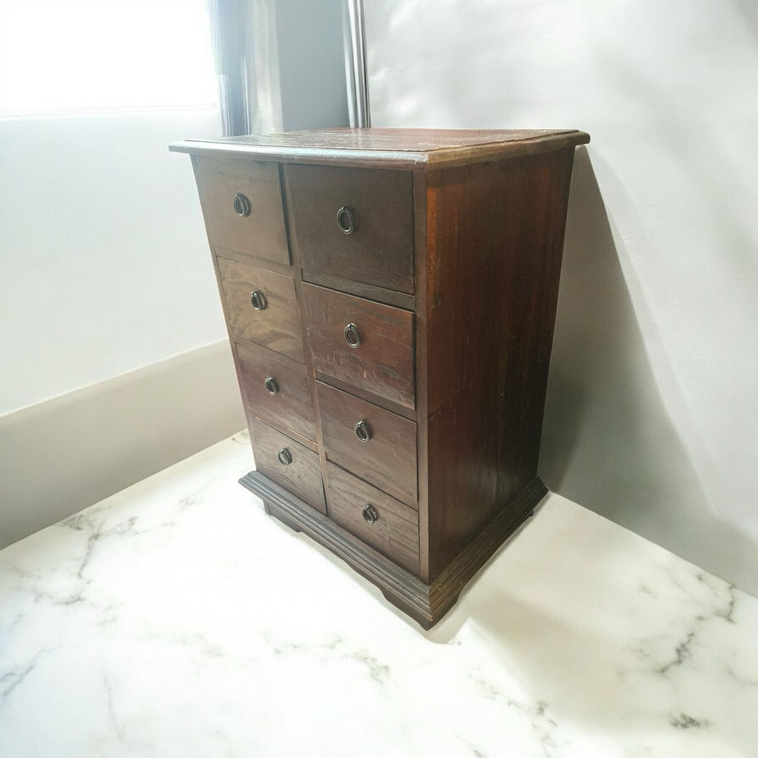 Cassettiera in legno arte povera