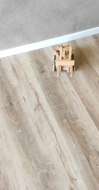 Klick Vinylboden 5 mm Kao mit Aufkaschierter Unterlage SPC Träger 17,90€/m²
