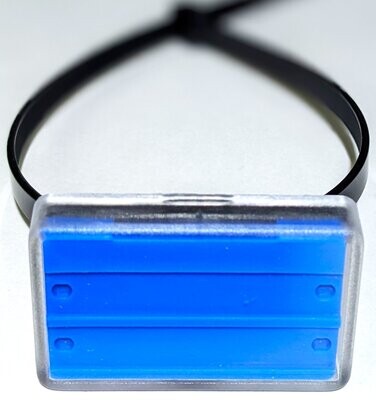 10 Stück Schilderhalter 1,50€ pro Stück mit blauem Hintergrund für Rohre und Profile 55mm x 35mm