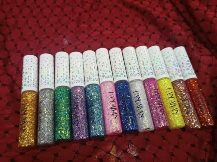 glitter eyeliner