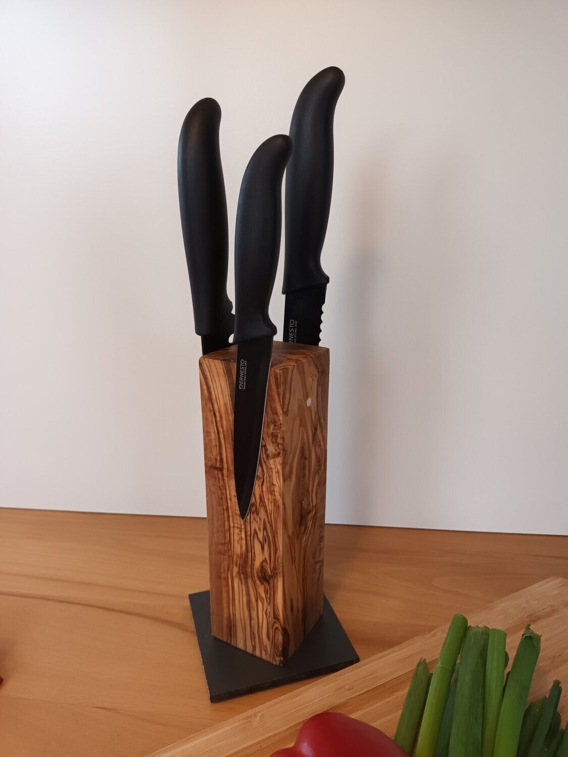 Messerhalter aus Olivenholz für 4 Messer