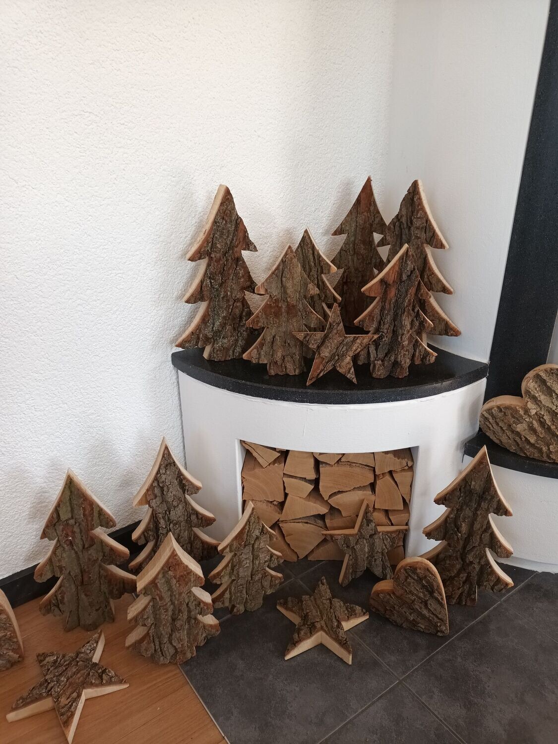 Bäume, Herzen oder Sterne mit Rinde