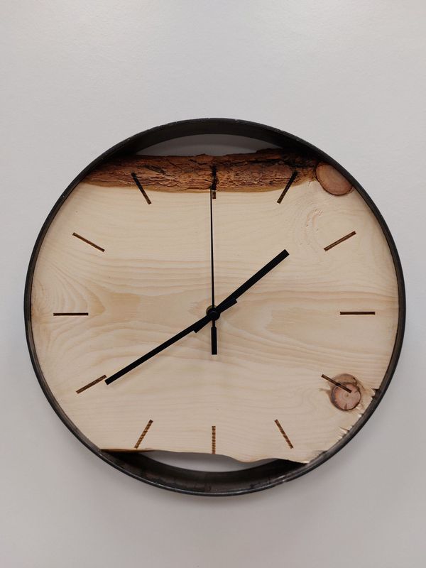 Wanduhr 4 Zirbe 35cm Wanduhr 4 Zirbe 35cm