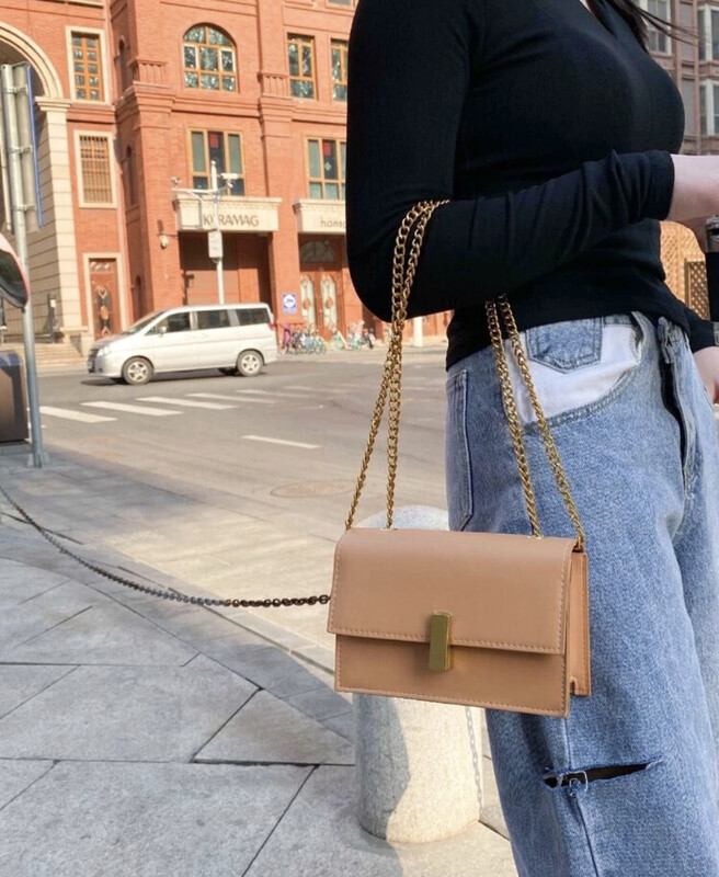 Minimalist Shoulder Bag