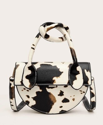 Calorblock flap saddle bag