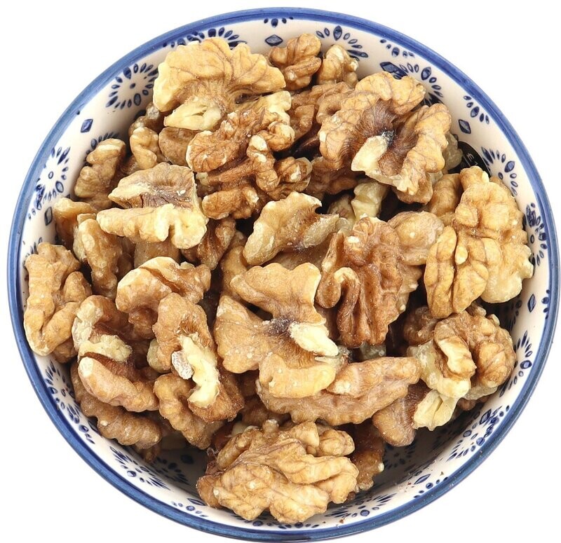 Walnut halves Light, from