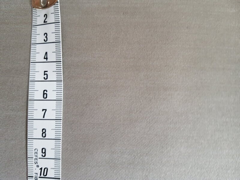 Wolle 100% pure Merino Wool hellgrau Wolle 100% pure Merino Wool hellgrau