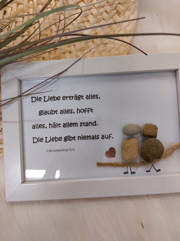 Steinbild Liebe gibt niemals auf Steinbild Liebe gibt niemals auf