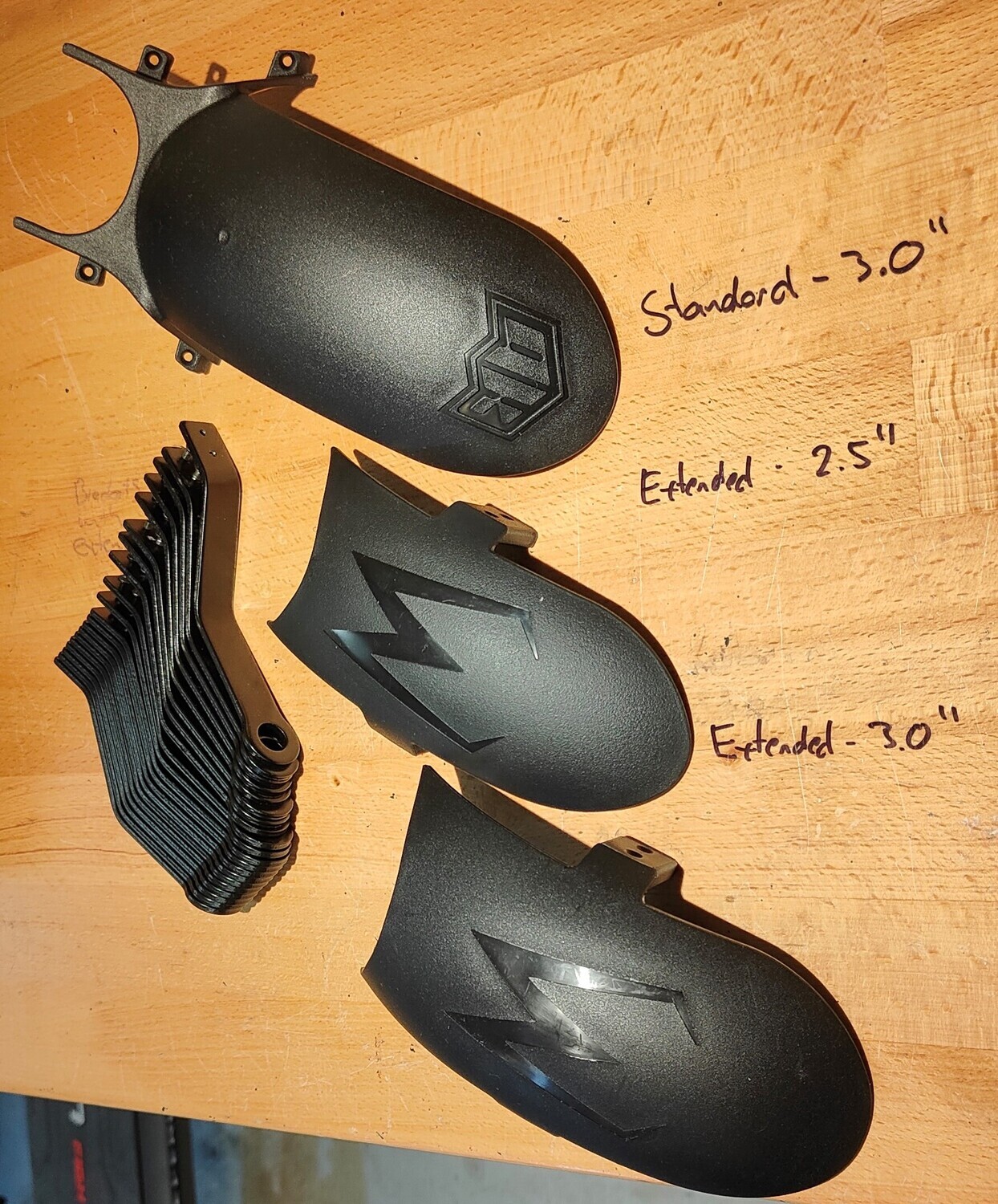 Kaabo Mantis 10 Standard and Extended Fender Series