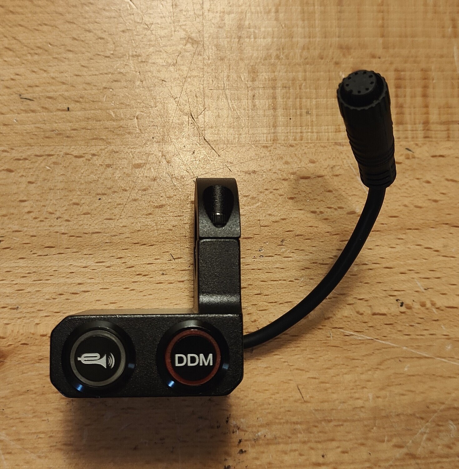 VSETT 8+ / 9+ Horn DDM Switch