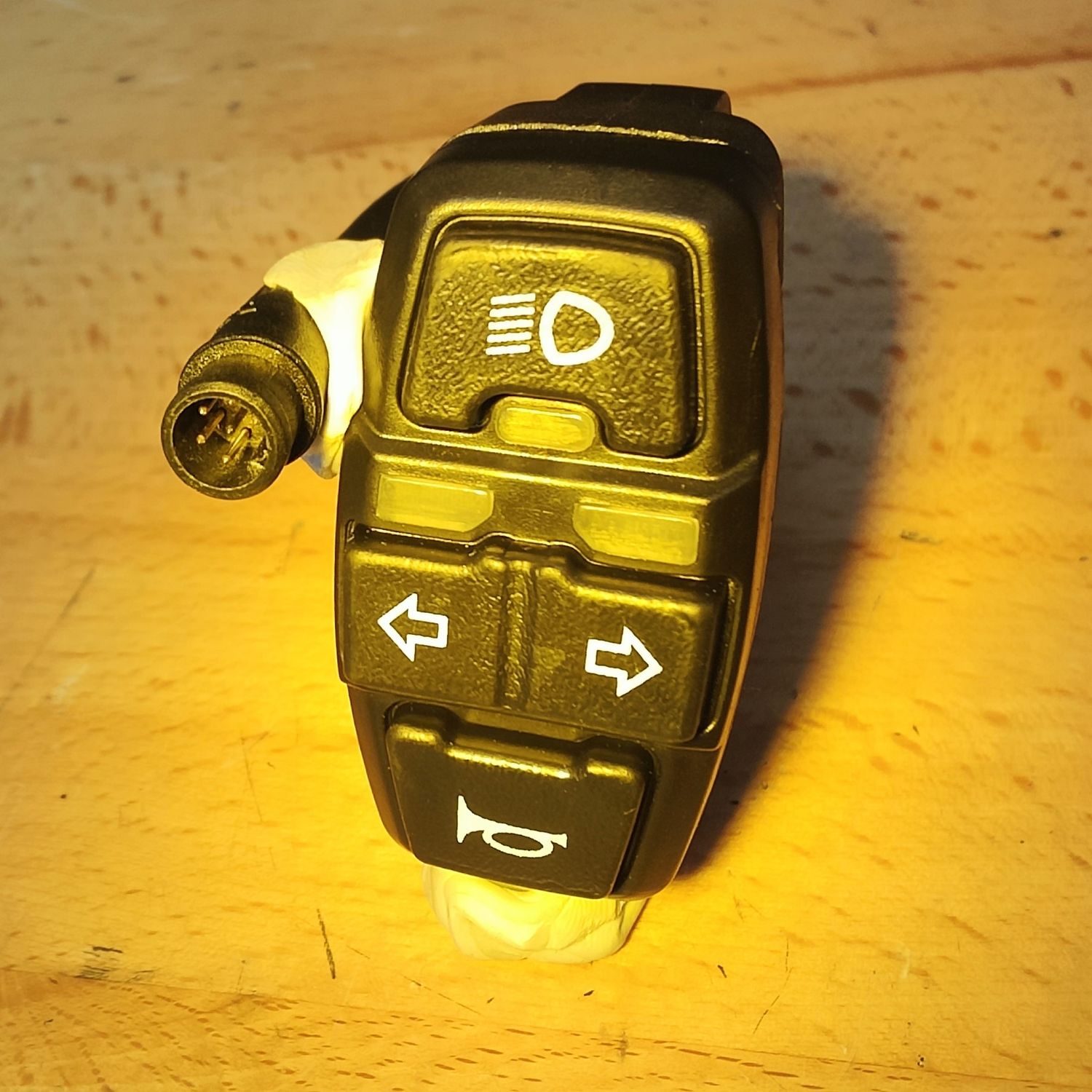 Kaabo Horn and Front Light Switch suit Wolf Warrior GT/GTR series