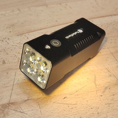 TurboTorch Casual 10000p/42Wh Flashlight [BT60]