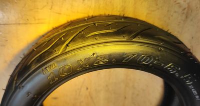 10x2.70-6.5 Road Tyre (tubeless) [HT2103 / Chao Yang H-689]