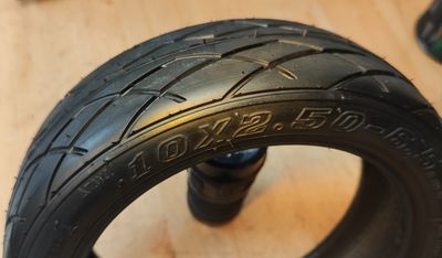 Chao Yang 10x2.50-6.5 {60/70-6.5} Tyre (tubeless) [H-789]