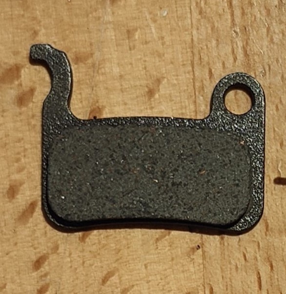Rectangular "Hook" Brake Pad, Variant: Resin Semi-Metal (Black)