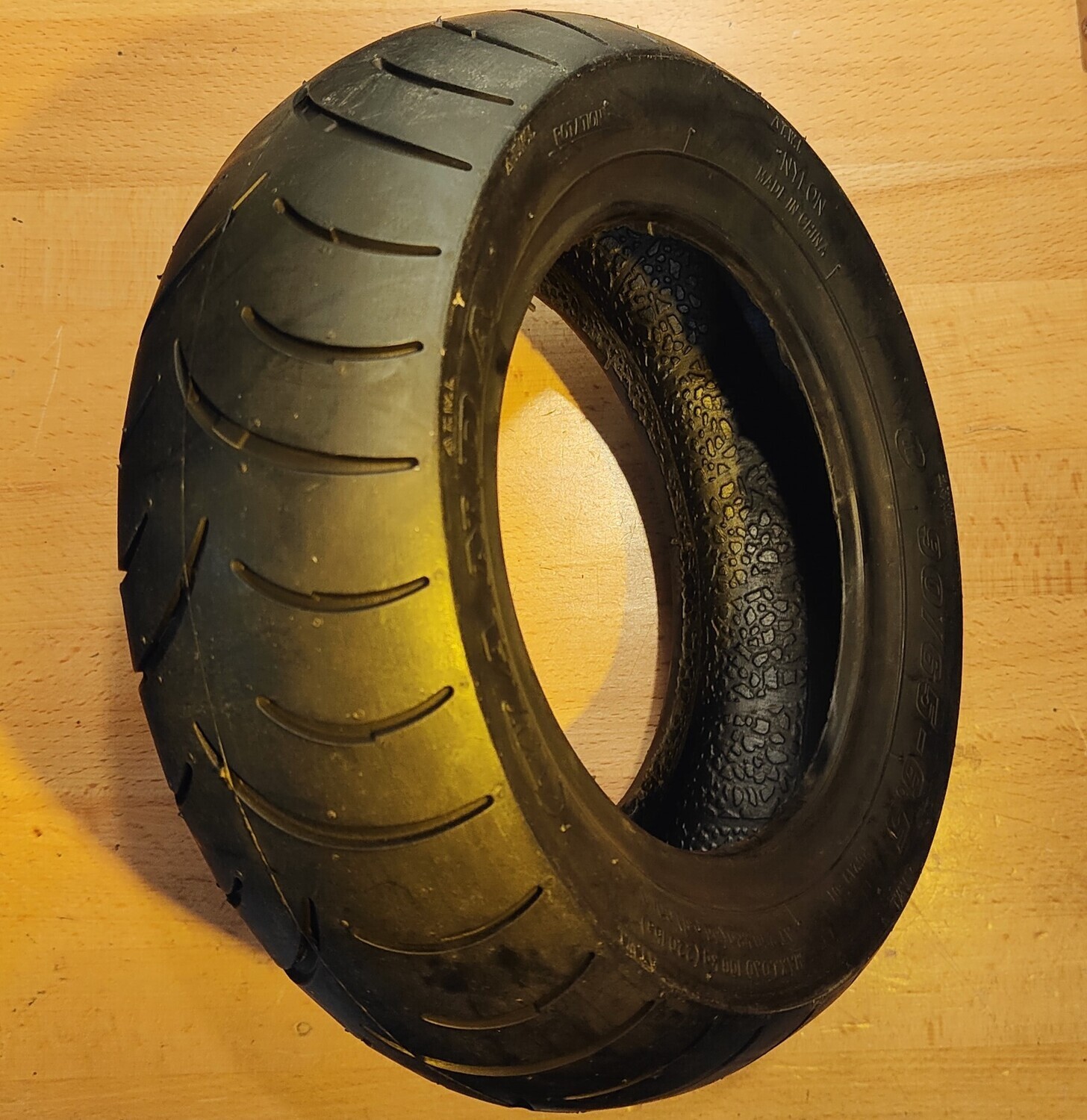 AoXin 90/65-6.5 Semi-Slick Road Tyre (tubeless, OSH) [TurboTread DynoSlick P6219 Wanda]