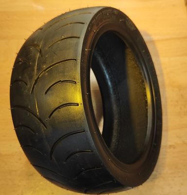 AoXin 85/65-6.5 Semi-Slick Road Tyre (tubeless, OSH)  [DynoSlick P6219 Wanda]