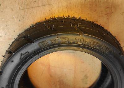 8x3.0-5.5 / 200x85 Road Tyre (tubeless) [Langfeite / Tuovt TD-8031]