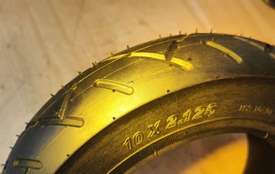 10x2.125 {-6} Tyre (tube type) [HY-10]