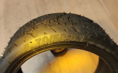70/50-6.1 Tyre (tube type &amp; tubeless) [Xuancheng X8032 | Minimotors NP-1009]