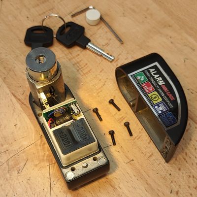 Brake Disc Rotor Lock &amp; Tamper Alarm with Key