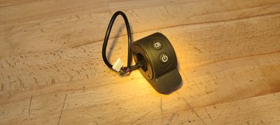 Throttle with 2 buttons (5-pin)