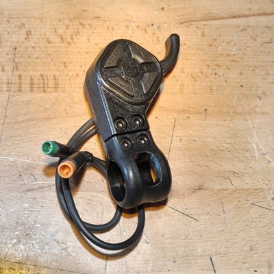 Kaabo Finger Throttle with integrated switch (suit select Mantis &amp; Wolf)