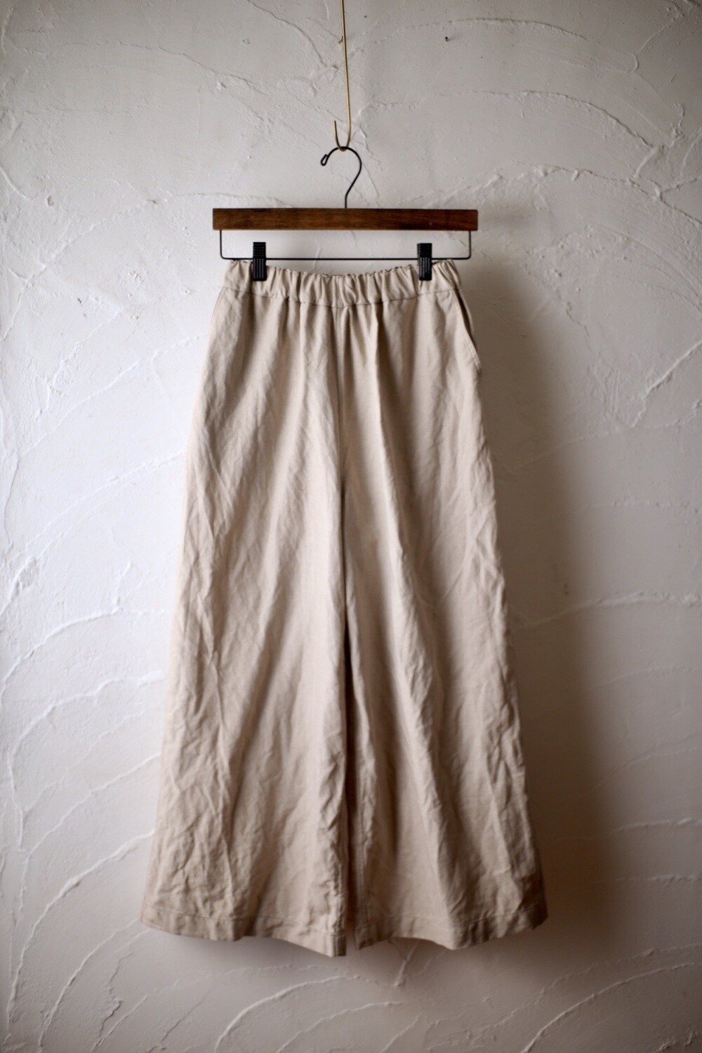 リネン ワイドパンツ Wide-leg linen pants 生成り/Neutral