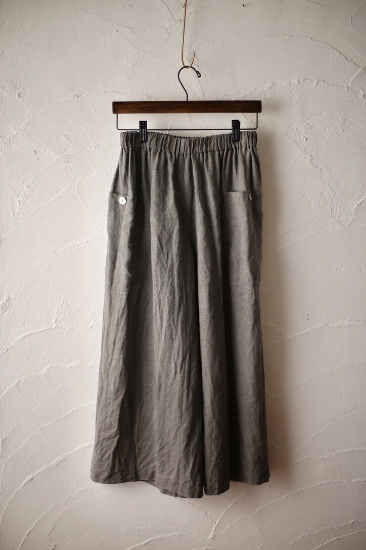 Wide-leg linen pants:  墨/Charcoal