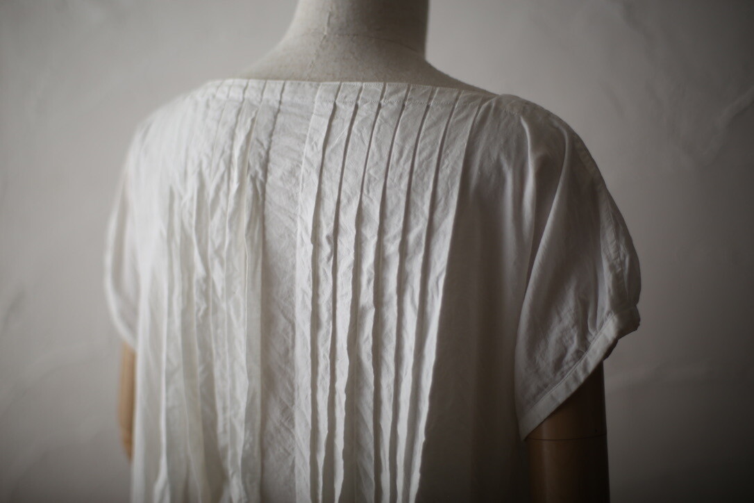 Khadi cotton tucked blouse: Natural