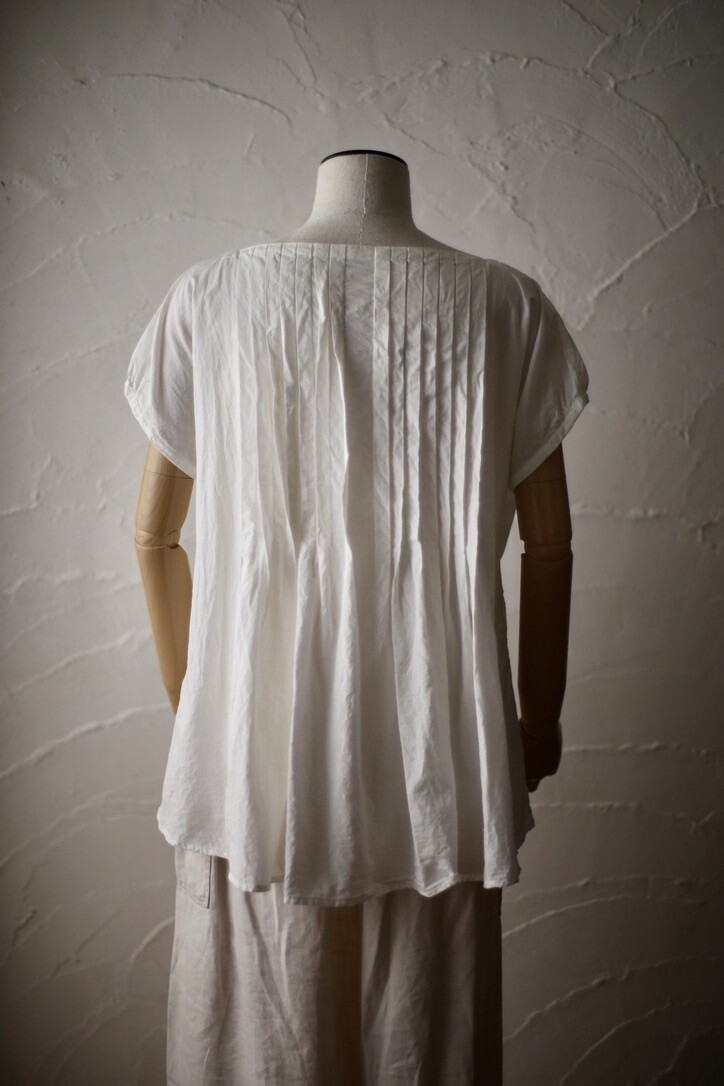Khadi cotton tucked blouse: Natural