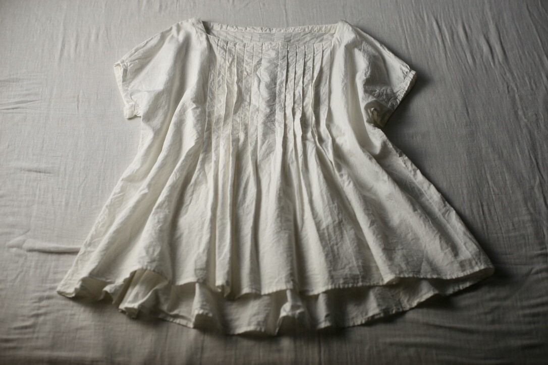 Khadi cotton tucked blouse: Natural