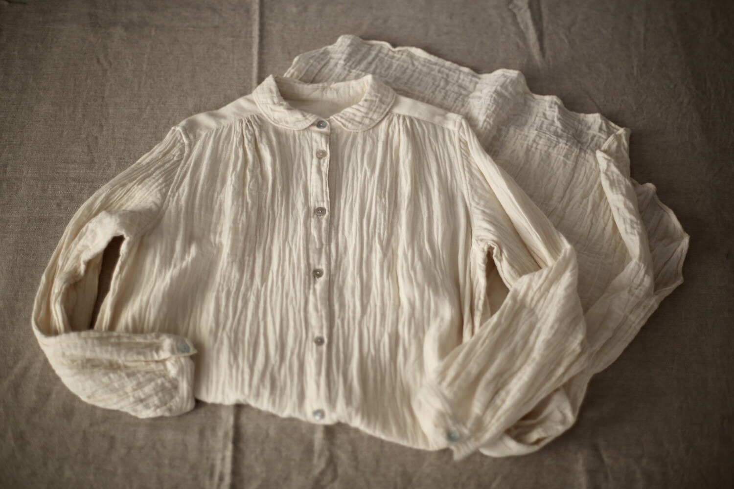 コットン ダブルガーゼブラウス Cotton double gauze blouse 「生成り/Neutral」