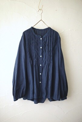 カディコットン カウント100 ピンタックブラウス/Khadi cotton pin-tucked blouse「藍/Indigo」