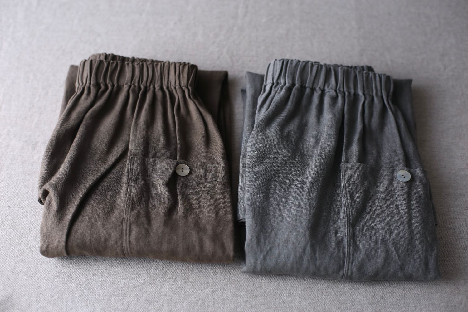 Wide-leg linen pants: persimmon tannin.