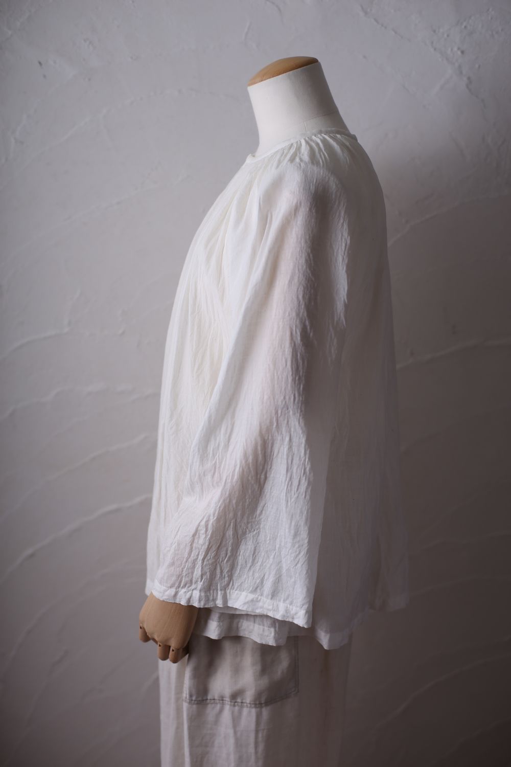 カディコットン 200カウントブラウス/Khadi cotton pullover blouse「オフ/Neutral」